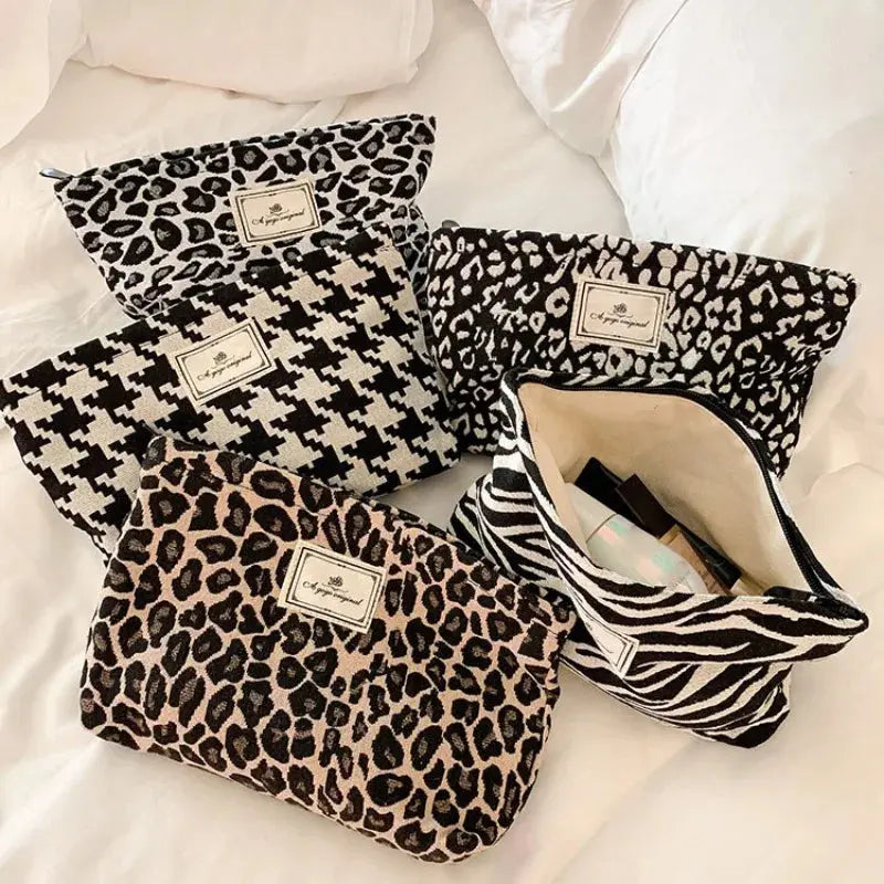 Leopard Printed Makeup Bag Thickened Travel Toiletries Cosmetic Bags Cases Pouch Handbag Makeup Bags Make Up Organizer Bag J&M Cheap Store